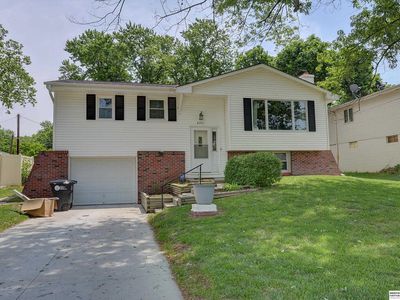 6711 N 78th St, Omaha, NE, 68122