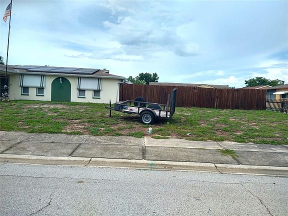 4th image of 6325 KENTFIELD AVENUE