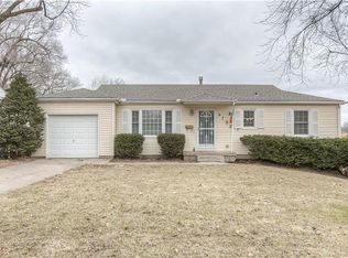 4732 W 63rd St, Prairie Village, KS 66208