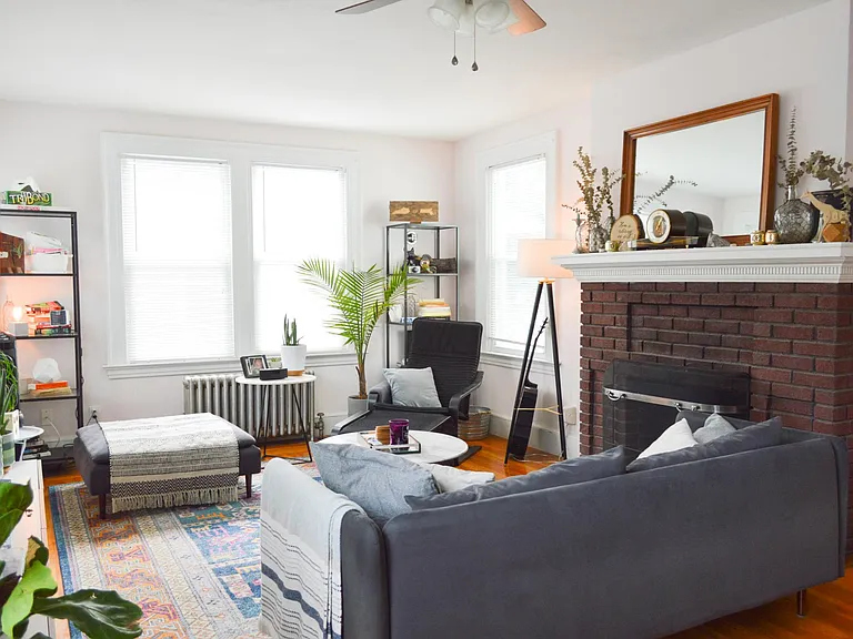 128 Clifford St #1 — Photo 2