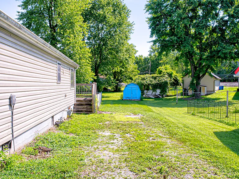 241 Kahl Ct — Photo 24