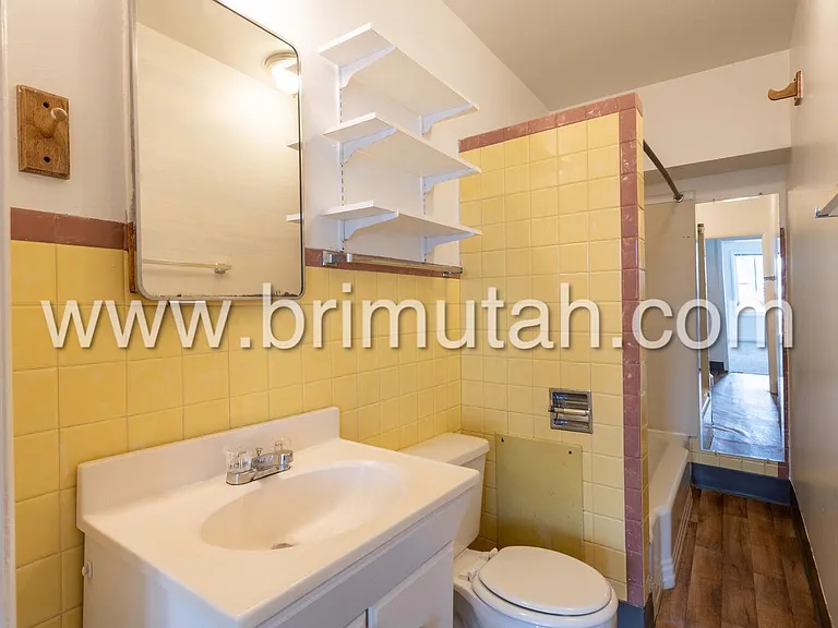 1261-1267 E Alameda Ave #1263 — Photo 6