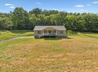 211 Bowmans Branch Ln, Pleasant Shade, TN 37145