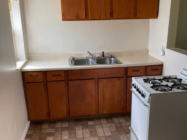 328 W 3rd St #2SECONDFLOOR, Erie, PA 16507