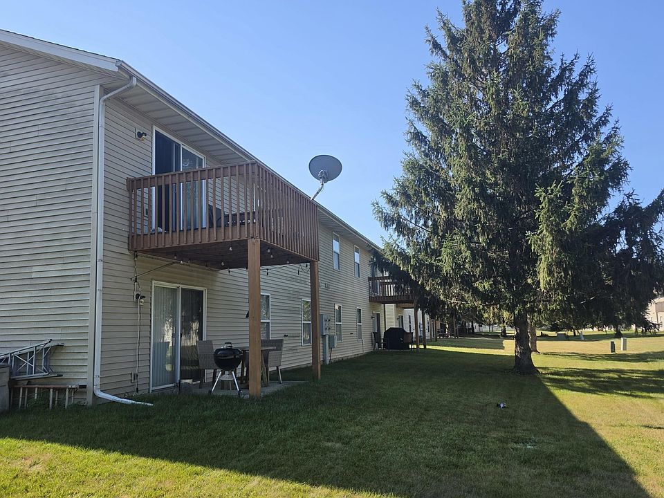 2nd image of 4968 Pine Meadow Pkwy