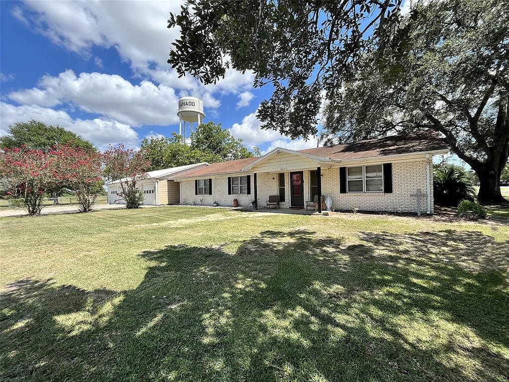 805 S 2nd St, Ganado, TX 77962 MLS 74796587 Zillow