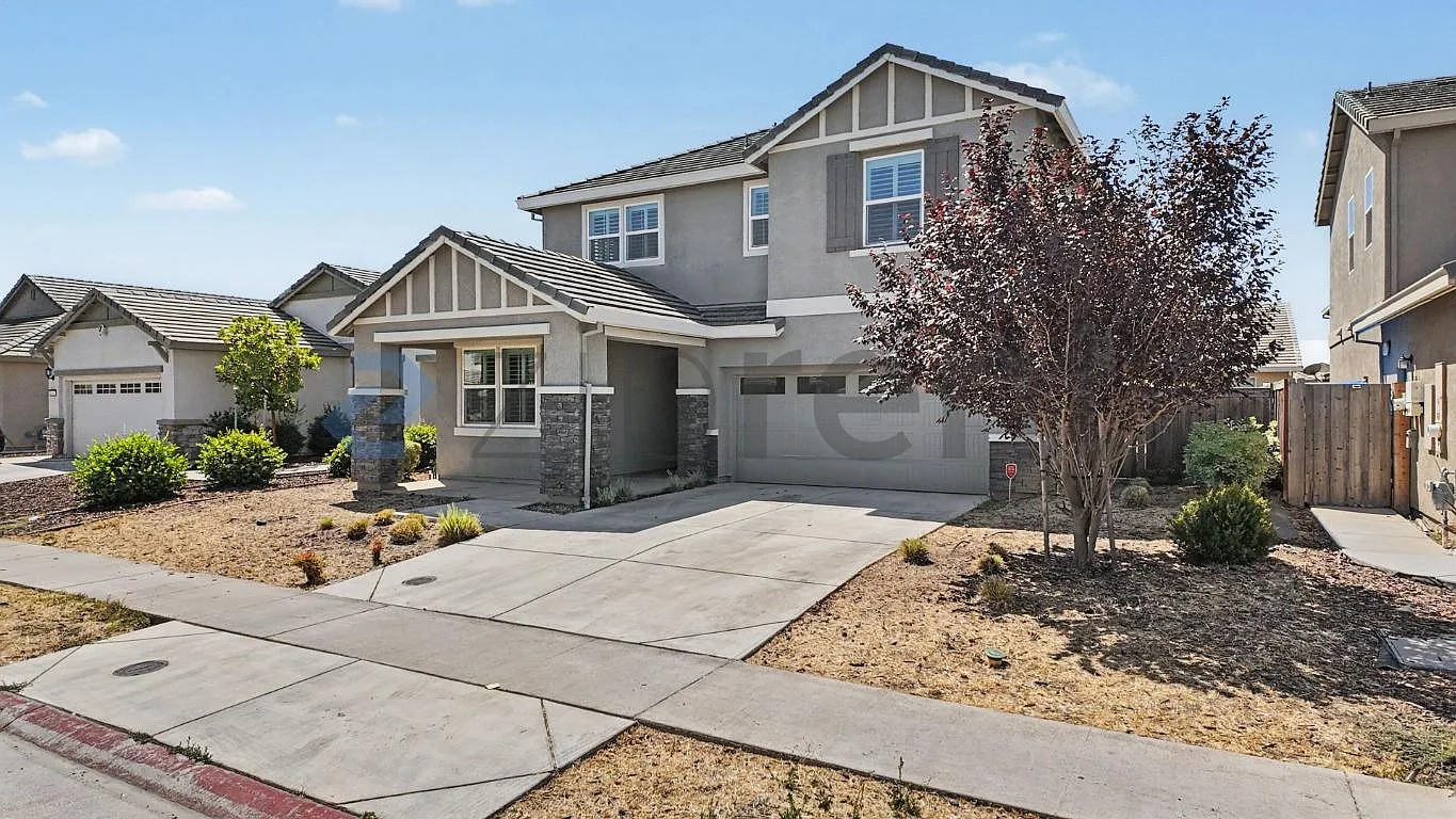5 bed, 2629 sqft, $3,750 — Photo 1