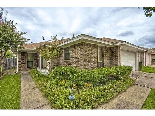 2021 Chalfont Dr Photo 1
