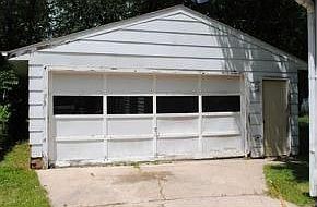 2nd image of 850 Nicolet Ave