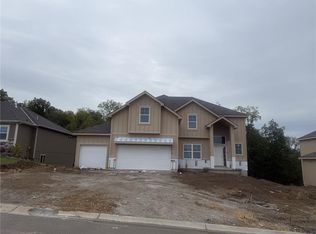 9015 N Colorado Ave, Kansas City, MO 64156