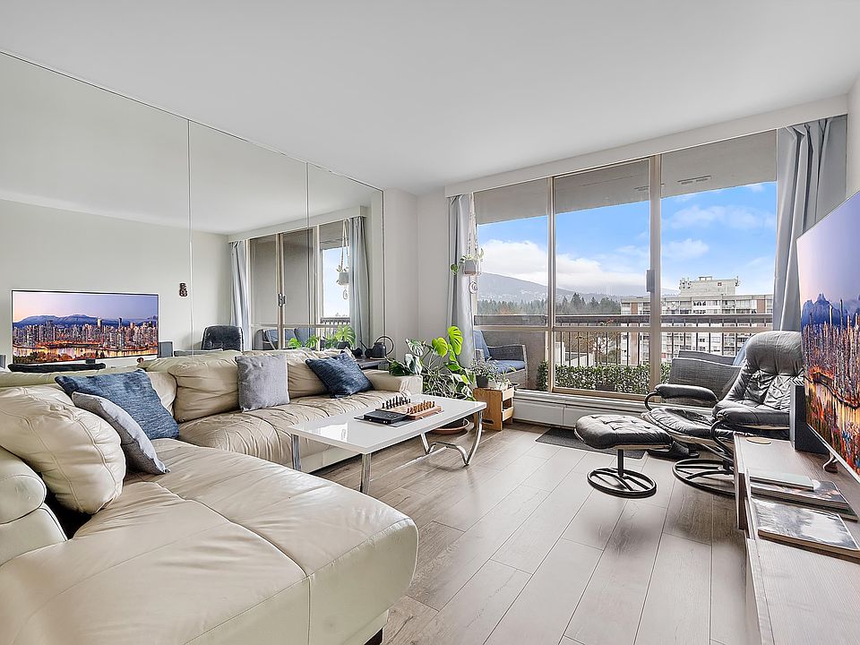 1st image of 2016 Fullerton Ave #1808
