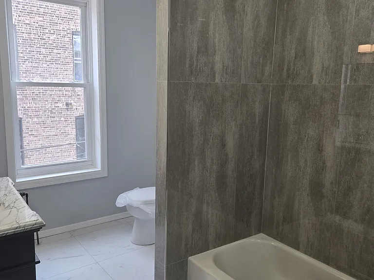 236 Fulton Ave #2 — Photo 18