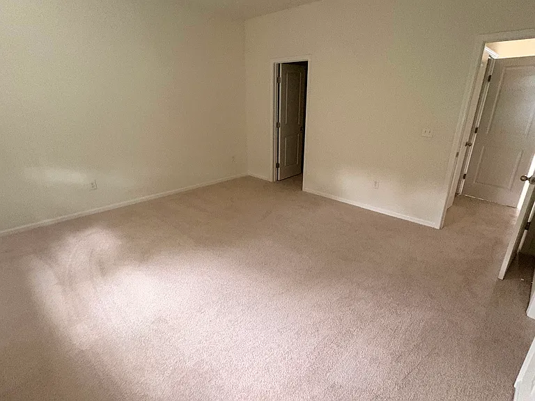 1121 Diamond Dove Ln — Photo 13