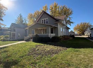 416 Central Ave SW, Orange City, IA 51041