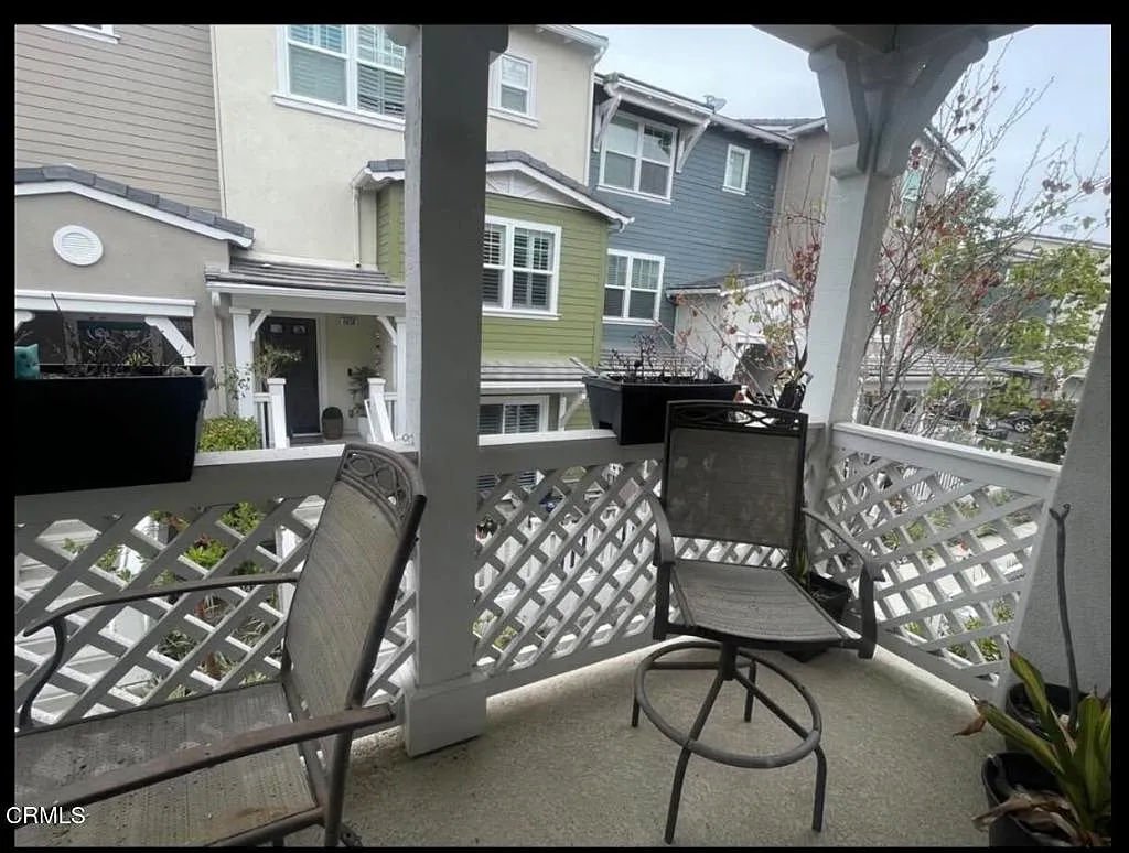4 bed, 3.5 bath, 1996 sqft, $4,900 — Photo 3