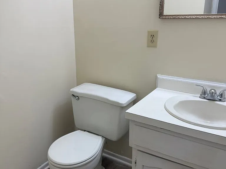 1 Winterton Ct — Photo 10