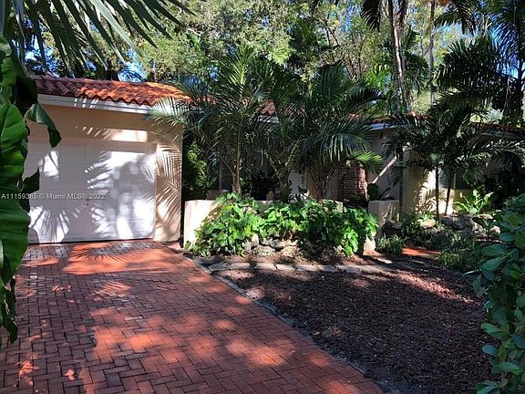 2nd image of 441 Sansovino Ave
