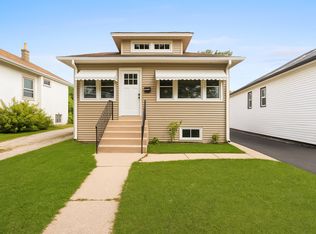 1923 S 4th Ave, Maywood, IL 60153