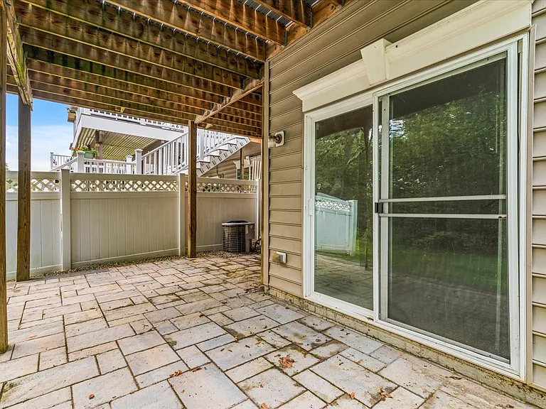5053 Wesley Sq #1 — Photo 10