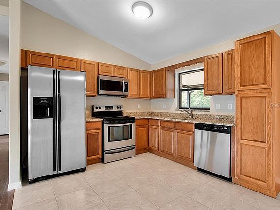 5th image of 4902 Grampus Dr
