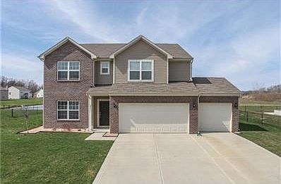 Beautiful 2-story 3-car garage home on Pond