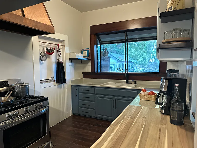 Kitchen: copper range hood, 1950's charm
