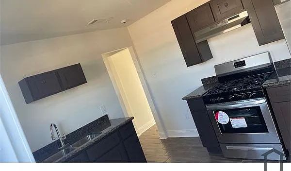 4941 Pecan St — Photo 1