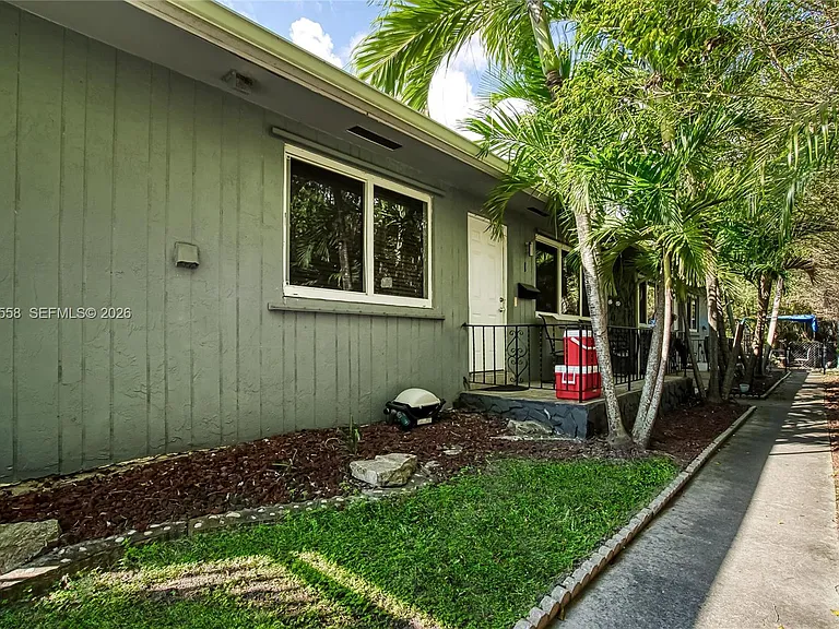 1457 Atlantic Shores Blvd #1 — Photo 20