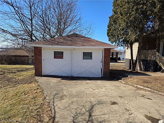 3rd image of 14 N Lorain Ave