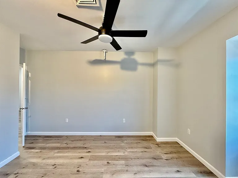 10 Weston Ave #41 — Photo 16