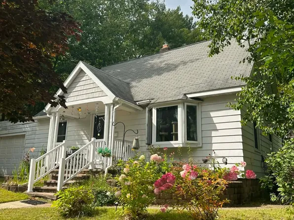 318 Highview Pkwy, Rhinelander, WI 54501