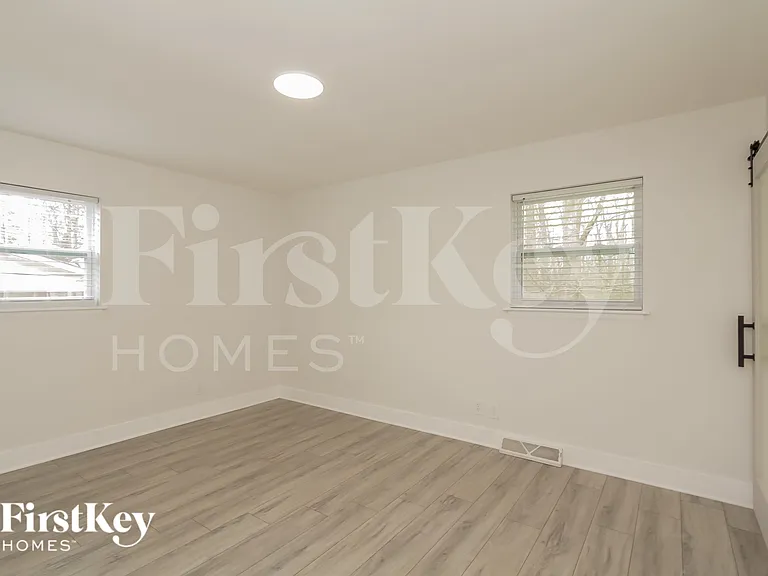 2408 Gemway Dr — Photo 13