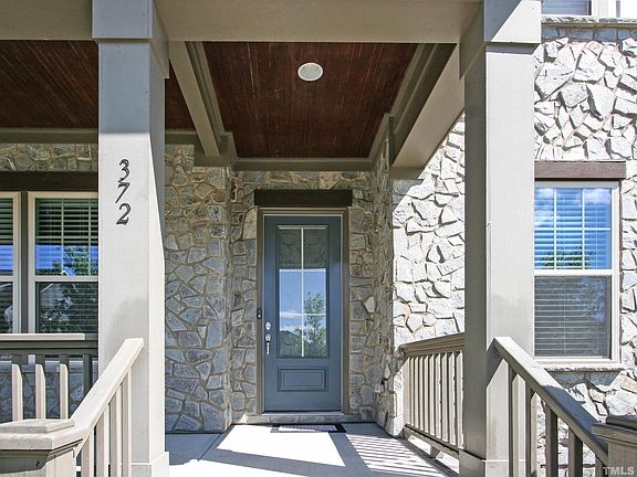 4th image of 372 Bolton Grant Dr