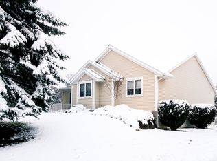 9 Maple Valley Ct, Madison, WI 53719