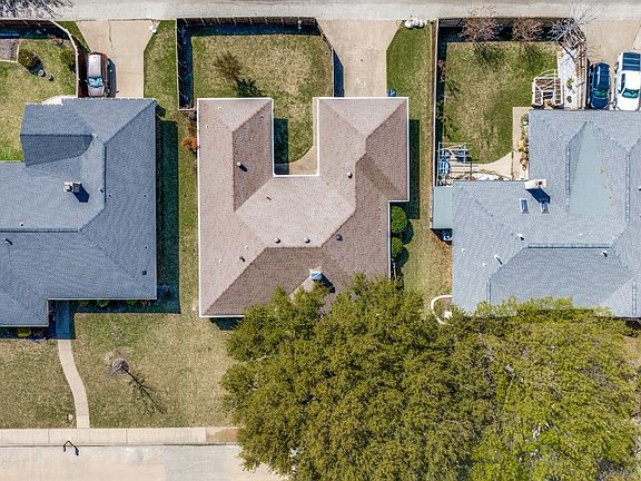 3rd image of 1538 Glenhill Ln