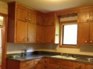 1918 Eustis St, Lauderdale, MN 55113