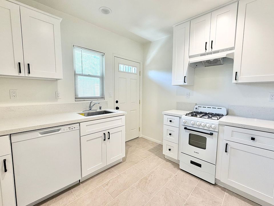 1st image of 579 S Highland Dr #10