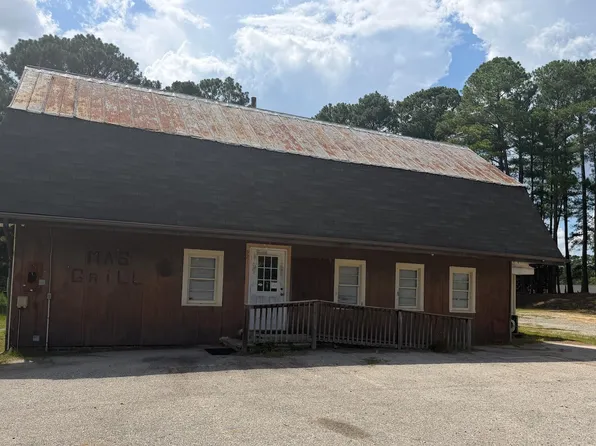 921 State Highway 55 W, Coats, NC 27521