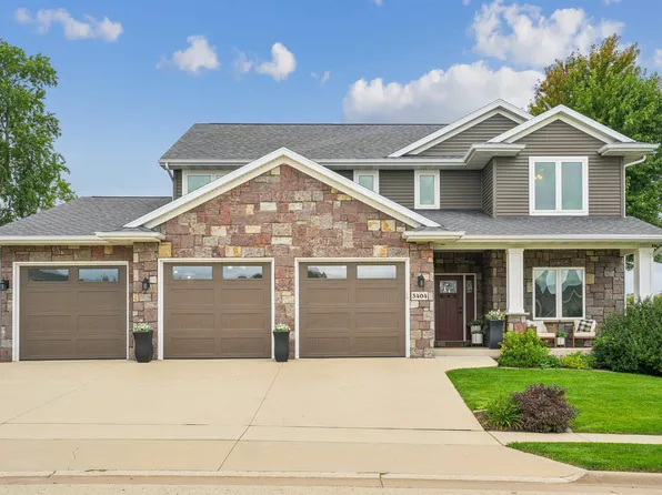 3404 Ashley Ln, Dubuque, IA 52002