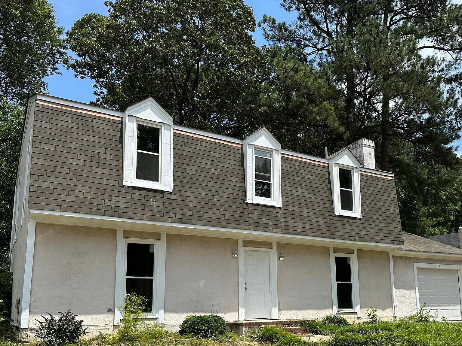 5 bed, 1998 sqft, $2,500 — Photo 2