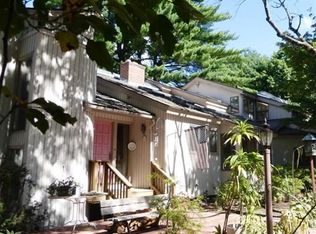 425 Taylor Rd, Stow, MA 01775