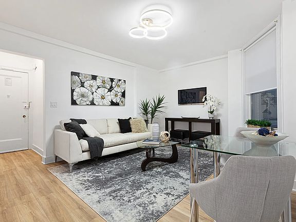 4th image of 345 W 55th St APT 1D