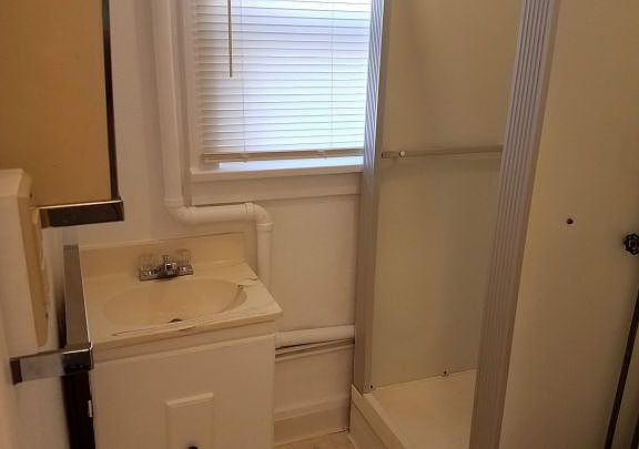 3rd image of 218 N 24th St #7