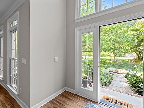 5th image of 5005 Mill Hill Ln