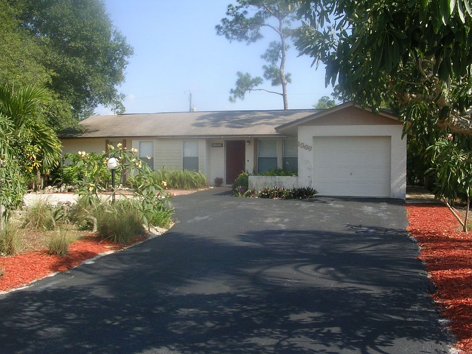 1366 Michigan Ave, front