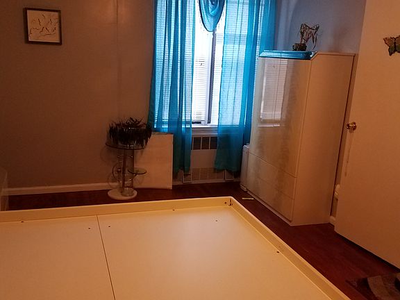5th image of 2525 W 2nd St #180