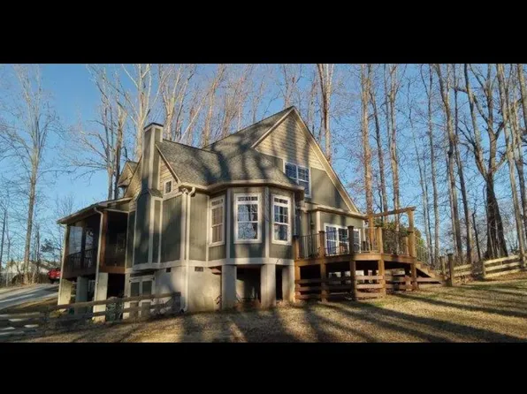 265 Links Dr, Campobello, SC 29322