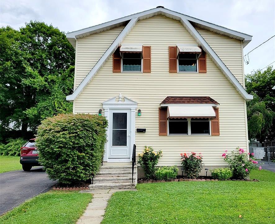 1st image of 50 Myrtle Ave
