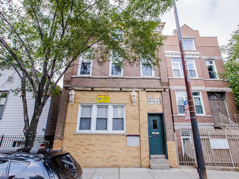 1st image of 1917 W Armitage Ave APT 2F