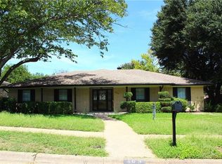 409 Riverwood Dr, Desoto, TX 75115